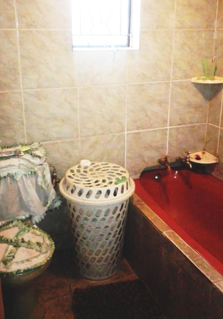 233957_WhatsApp